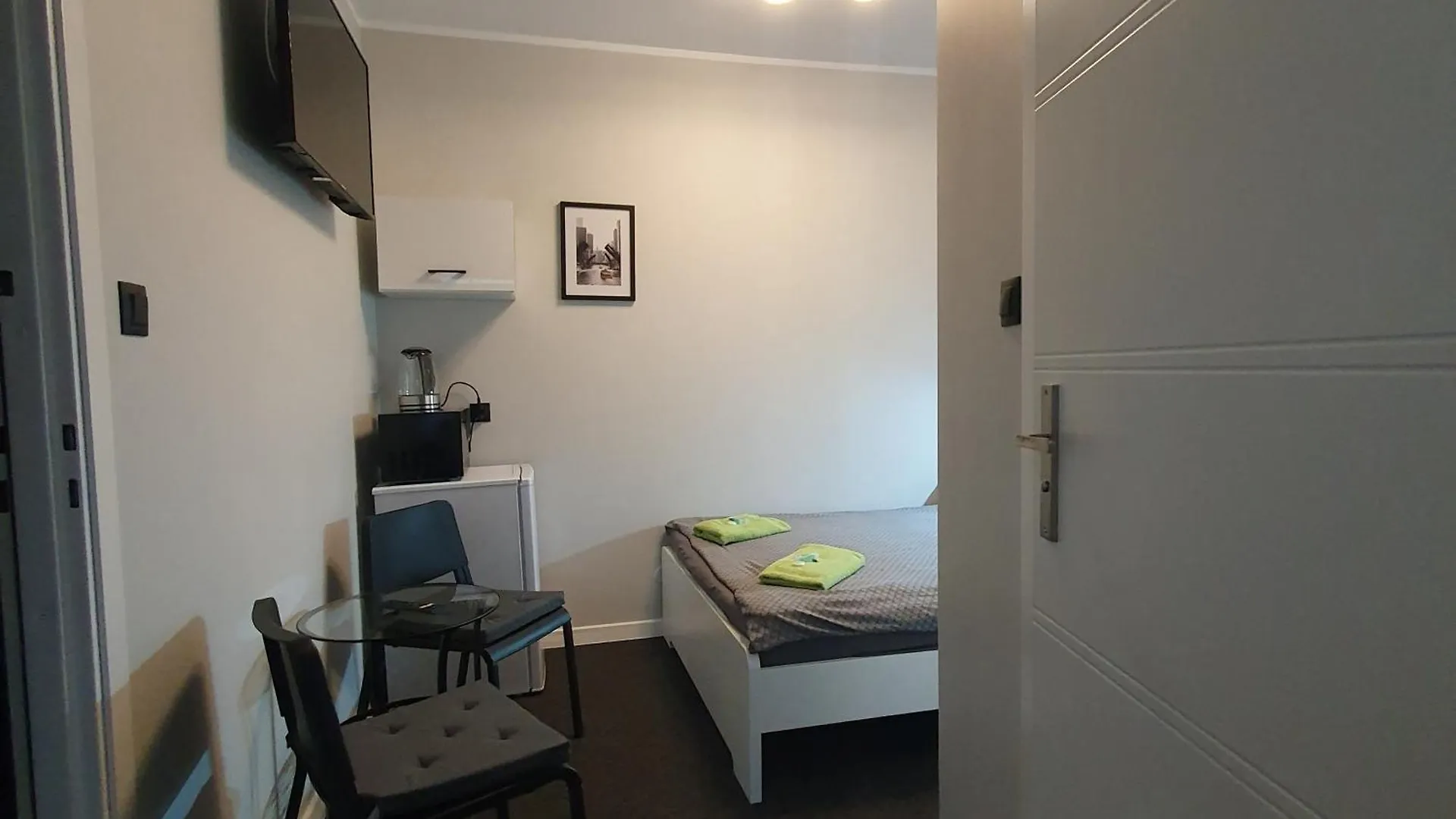 Pokoje & Noclegi De'Gorska Poznan Homestay